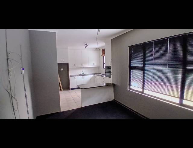 3 BEDROOM HOUSE FOR SALE IN BLUFF